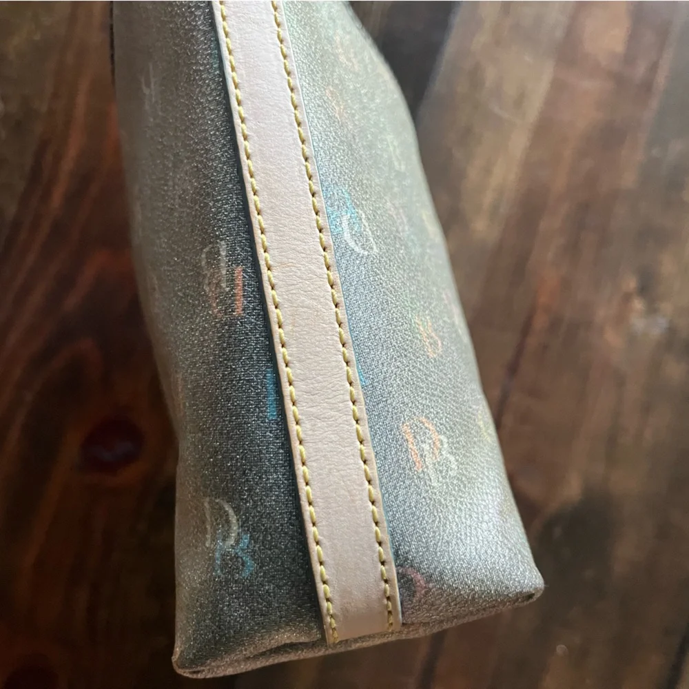 Dooney & Bourke Purse - Picture 11 of 16